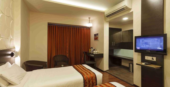 Hotel Raysons Regency